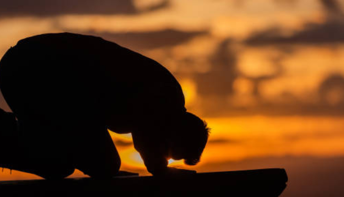 Gerhana Bulan Total 3 Maret 2026, Ini Niat dan Cara Shalat Khusuf