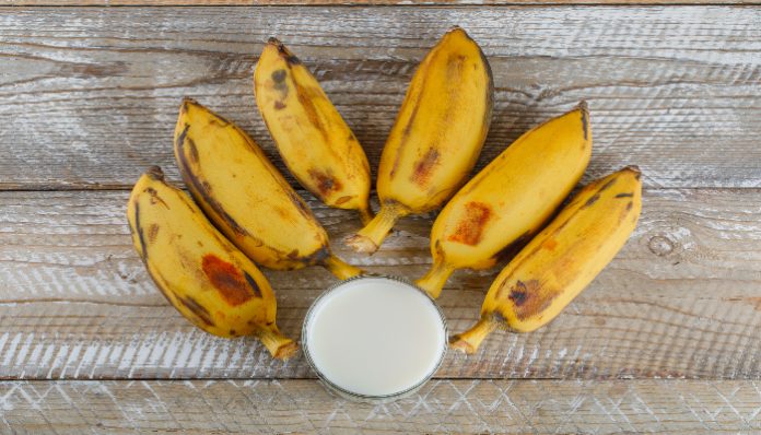 Konsumsi rutin pisang rebus bantu atasi maag (Foto: Freepik)