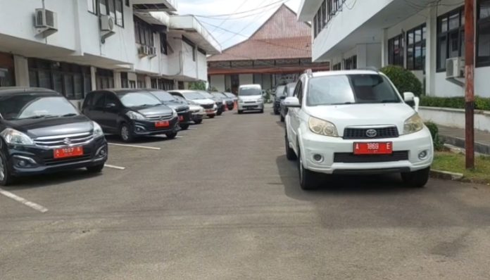 Mobil Dinas Pemerintah Kabupaten Serang