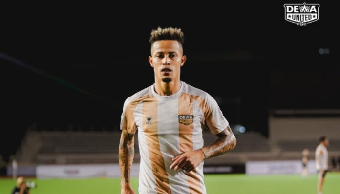 Noah Sadaoui mengikuti sesi latihan Dewa United.