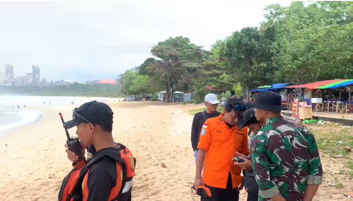 Hari Keempat Pencarian, Korban Terseret Arus di Pantai Kayakas Masih Belum Ditemukan