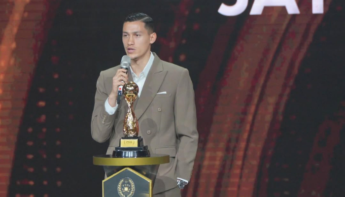 Profil dan Prestasi Jay Idzes, Kapten Timnas yang Raih Pemain Terbaik di PSSI Awards 2026