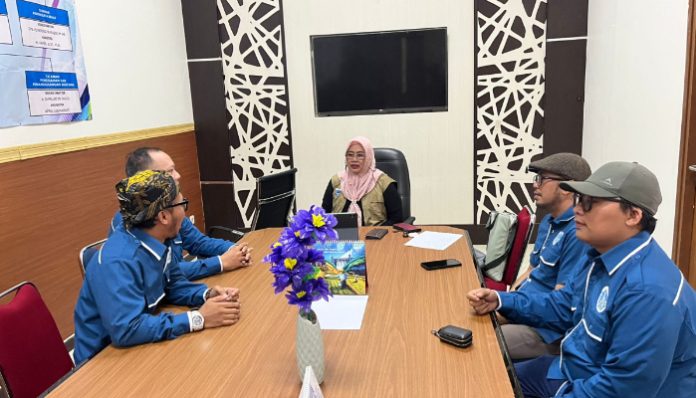 Sejumlah pengurus Gekrafs Pandeglang saat audiensi bersama Asda II Ekbang Setda Pandeglang, Nuriah.