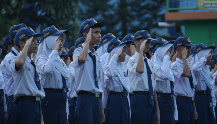 Masuk Sekolah Usai Libur, Pemerintah Tekankan Anti-Perundungan hingga Pengaturan Gawai