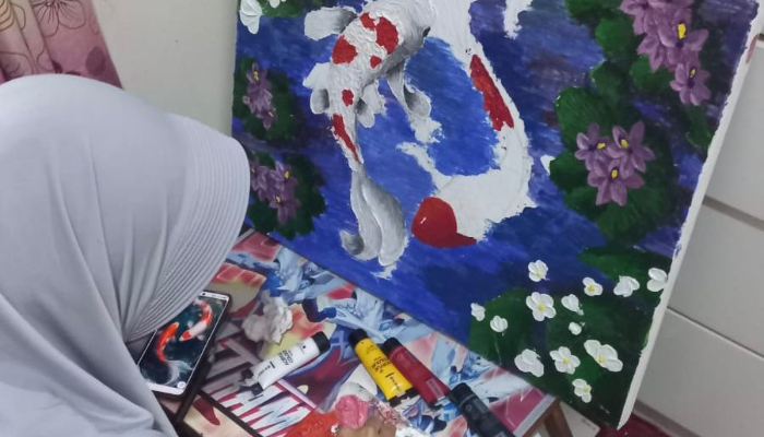 Bikin Haru, Siswi CMBBS Lelang Lukisan demi Misi Sosial