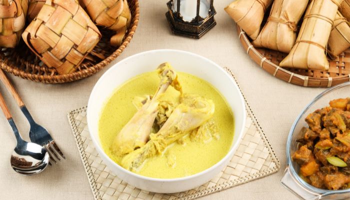 Waspada! Ini Bahaya Konsumsi Makanan Bersantan Lebihan saat Lebaran