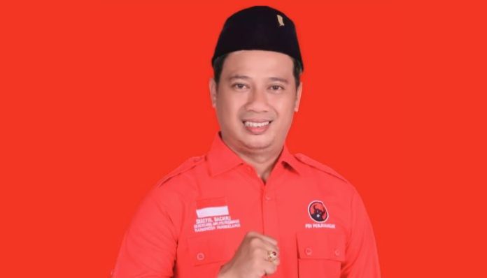 Ketua Fraksi PDIP DPRD Pandeglang, Syaeful Bachri (Foto: Bantentv.com/ Rangga)