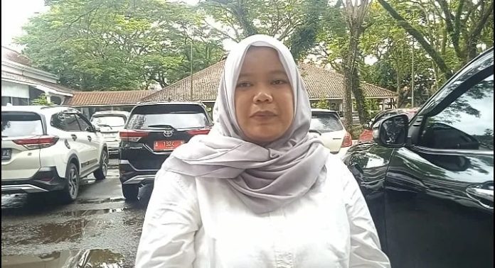Ketua DPRD Kabupaten Lebak, Juwita Wulandari mengimbau pekerja migran tetap tenang di tengah konflik Timur Tengah (Foto: Bantentv.com/ Nano)