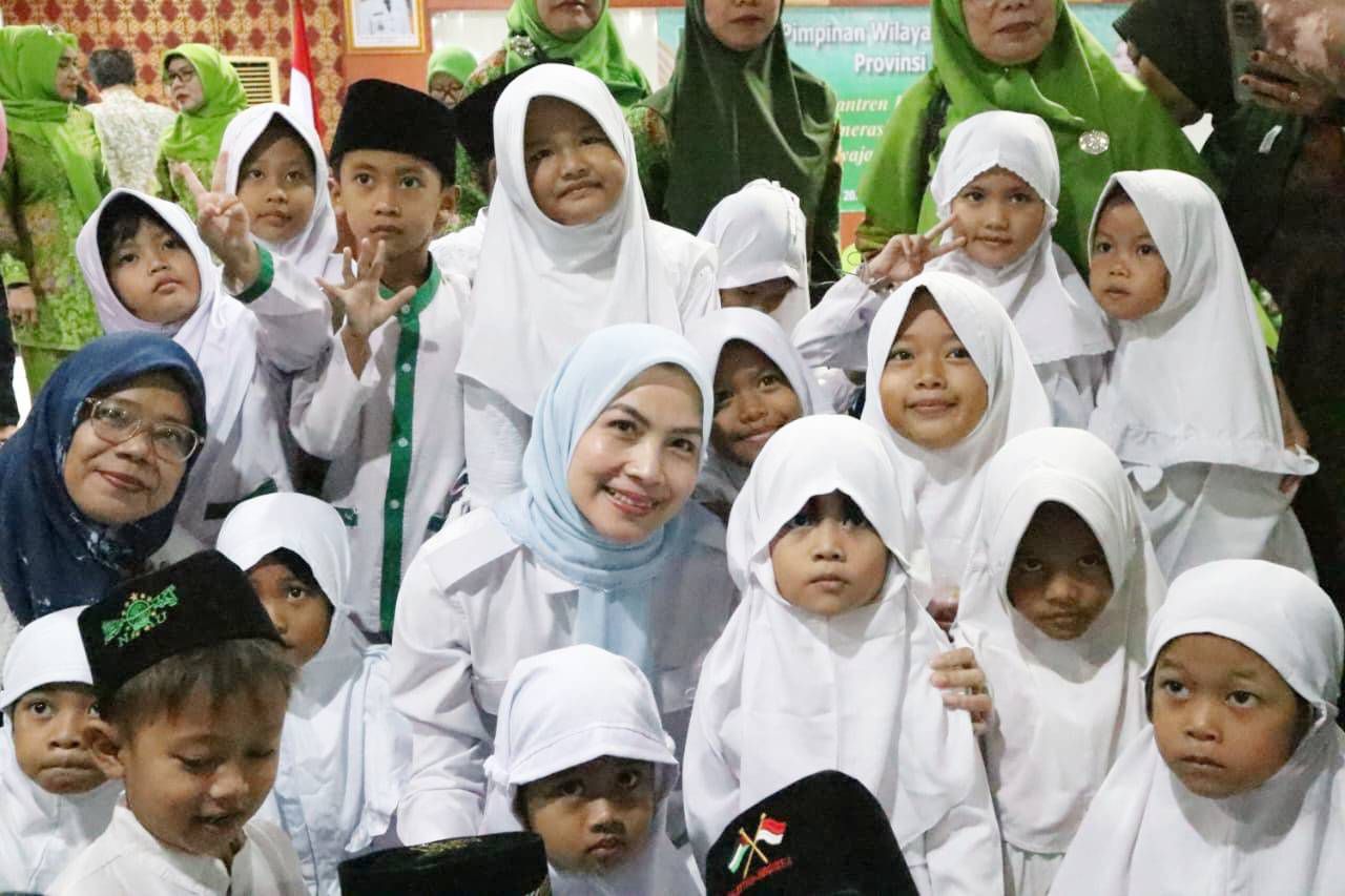 Bupati Zakiyah menghadiri acara penutupan Pesantren Ramadan di Pemkab Serang (Foto: Bantentv.com/ Riki)