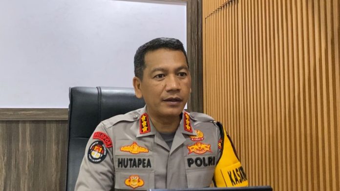 Polda Banten menangkap dua pria terkait narkotika, motor diduga hasil curanmor ikut disita (Foto: Bantentv.com/ Imron)