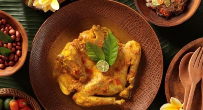 Ayam Betutu, salah satu makanan khas yang wajib dihidangkan saat Hari Raya Nyepi