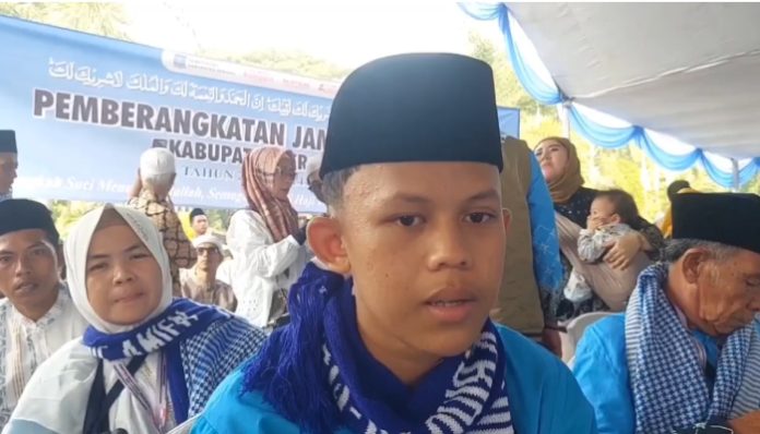Firdaus Remaja 16 Tahun Asal Kabupaten Serang Jadi Jemaah Haji Termuda