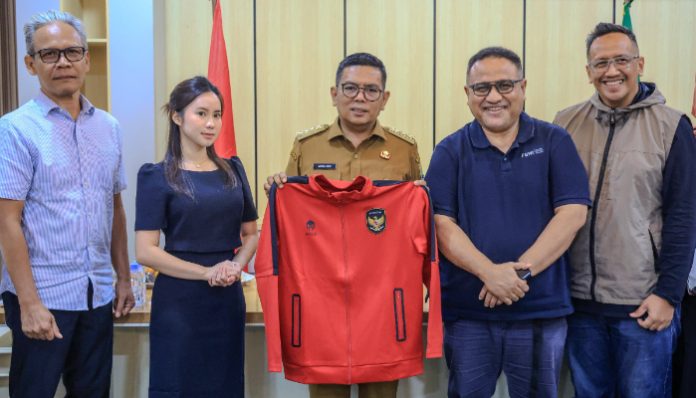 Gubernur Banten Andra Soni menerima audiensi Federasi Sepak Bola Mini Indonesia terkait rencana Piala Asia Mini Football 2026 di Banten