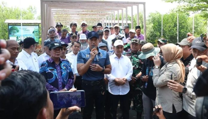 Menko AHY Tinjau Penataan Kawasan Nelayan di Kabupaten Tangerang