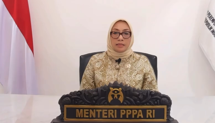 Menuai Sorotan, Menteri PPPA Klarifikasi dan Minta Maaf soal Gerbong KRL