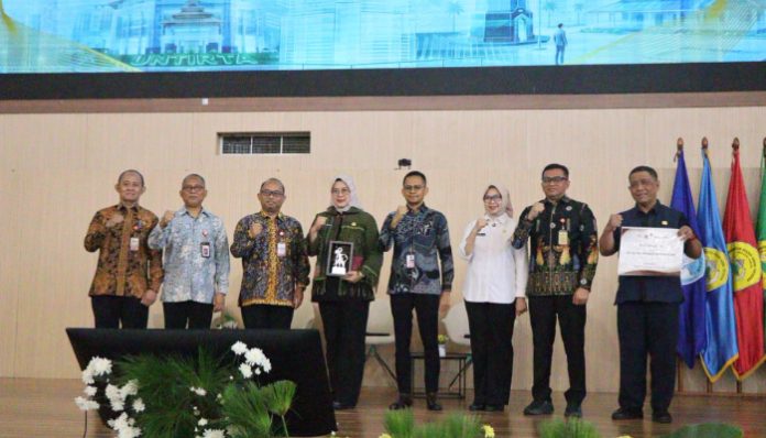 OJK memperkuat literasi pasar modal bagi ASN dan perempuan di Provinsi Banten.