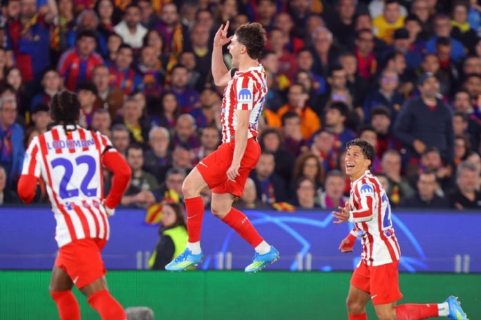 Pemain Atletico Madrid merayakan gol ke gawang Barcelona pada laga perempat final Liga Champions