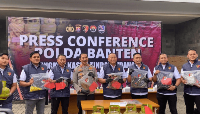 Polisi Ungkap Praktik Oplosan Gas Subsidi di Lebak