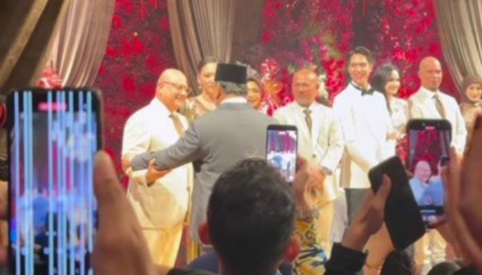 Presiden Prabowo Subianto menghadiri resepsi pernikahan El Rumi dan Syifa Hadju