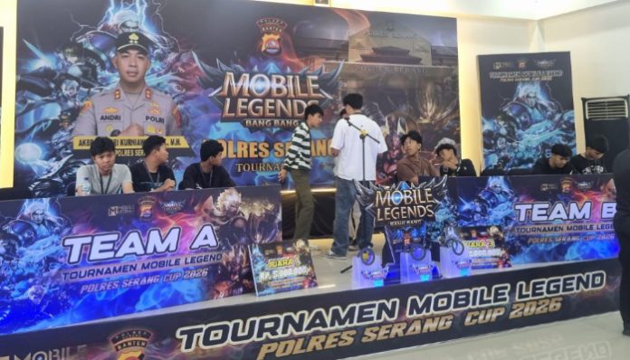 Ratusan pelajar mengikuti Turnamen Mobile Legends Polres Serang Cup 2026 di Mapolres Serang