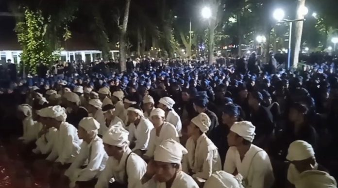 Pelaksanaan Seba Baduy di Kabupaten Lebak pada Jumat malam, 24 April 2026 (Foto: Bantentv.com/ Hendra)