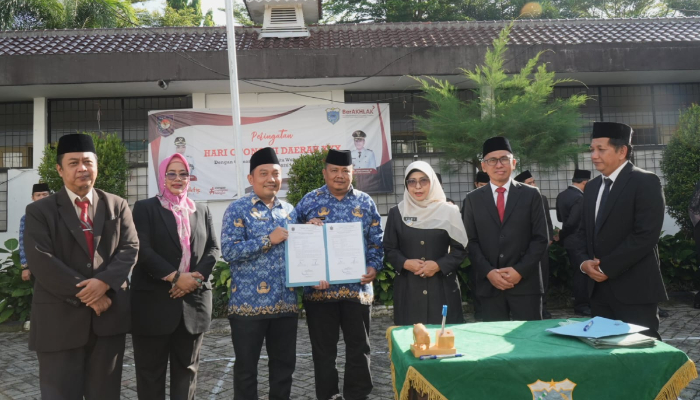 Serah terima jabatan (sertijab) 16 Camat di Kabupaten Pandeglang