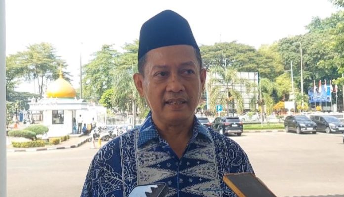 Wakil Bupati Serang, Muhammad Najib Hamas, saat diwawancarai.