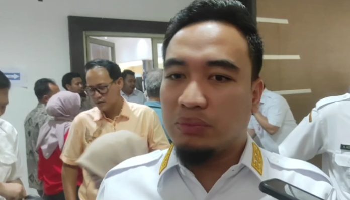 Wali Kota Cilegon Robinsar