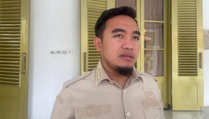 Wali Kota Cilegon, Robinsar