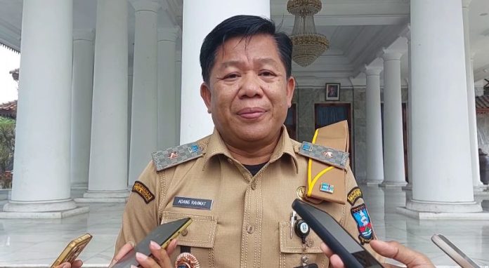 Kepala Diskoumperidag Kabupaten Serang Adang Rahmat (Foto: Bantentv.com/ Riki)
