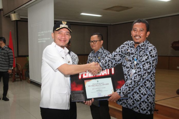 Kecamatan Cijaku meraih peringkat I Musrenbang Award (Foto: Bantentv.com/ Nano)