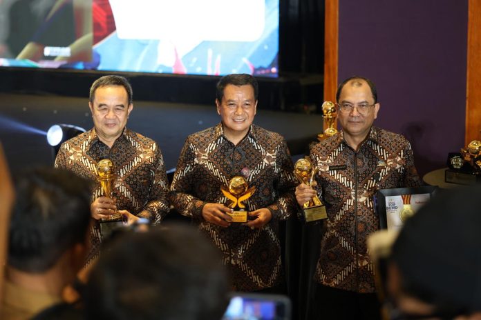 PERUMDAM TKR kembali memenangkan TOP BUMD Awards (Dok. Humas PERUMDAM TKR)