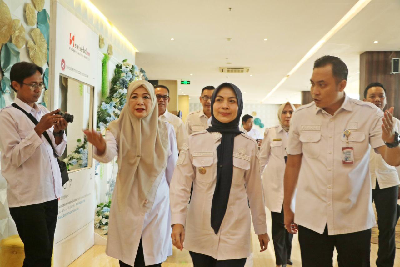 Bupati Serang saat acara High Level Meeting TP2DD Kabupaten Serang Tahun 2026 yang digelar oleh Bapenda di Swiss-Belinn Modern Cikande pada 16 April 2026 (Foto: Bantentv.com/ Riki)