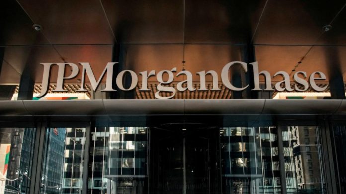 JP Morgan, perusahaan induk jasa keuangan dan bank investasi multinasional asal Amerika Serikat yang bermarkas di New York City (Foto: Reuters)