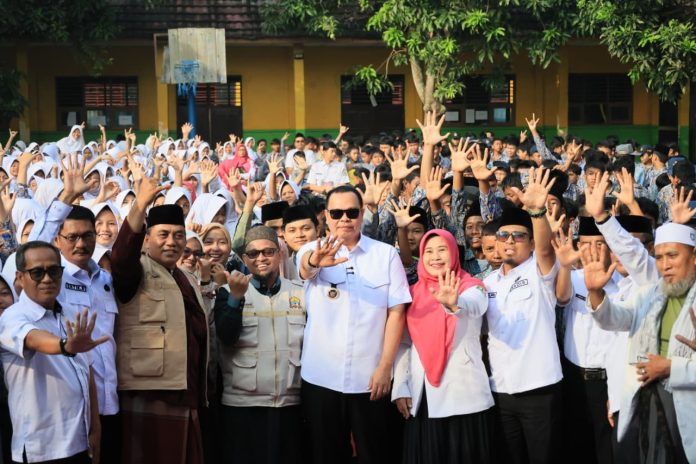 Serang Mengaji dinilai sukses untuk menekan buta aksara al-Qur'an (Foto: Bantentv.com/ Jaya)
