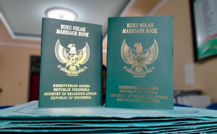 Syarat dan cara mengurus buku nikah yang hilang atau rusak (Foto: Salulove)