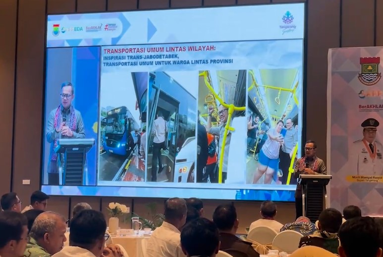 Wakil Menteri Dalam Negeri Republik Indonesia saat diskusi aglomerasi Sustainable Aglo City Summit 2026 di Novotel Tangerang BSD City, Rabu 29 April 2026.