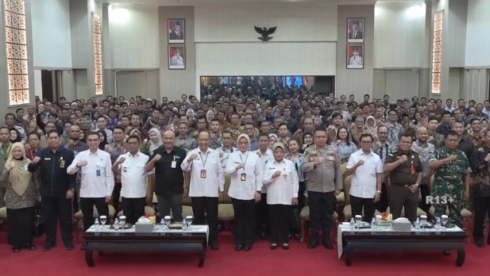 Pemberian penghargaan Panitia Pembina Keselamatan dan Kesehatan Kerja (P2K3) serta penanganan pencegahan HIV/AIDS pada 22 April 2026 (Foto: Bantentv.com/ Hendra)