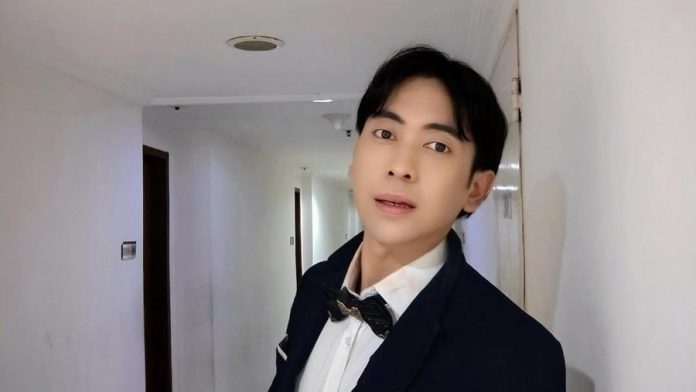 Egi Fazri yang mengklaim dirinya mirip dengan Vidi Aldiano (Foto: Instagram)