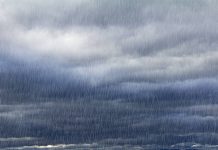 Prakiraan Cuaca Kota Serang 20 April 2026, Siang Berawan dan Berpotensi Hujan Ringan Cuaca hujan ringan (Foto/iStockphoto)