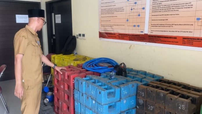 UPT Metrologi pada Diskoumperinda Kabupaten Serang membutuhkan peremajaan peralatan untuk menunjang pelayanan tera dan tera ulang (Foto: Bantentv.com/ Riki)