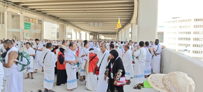 Jemaah haji Indonesia saat tiba di Mina (Foto: Kemenhaj RI)