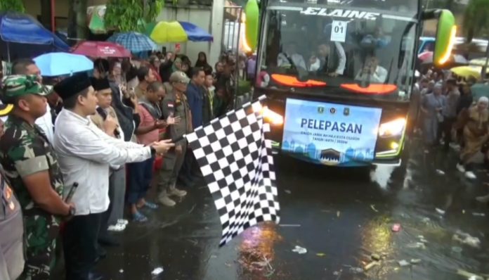 385 Jemaah Haji Kota Cilegon Resmi Diberangkatkan
