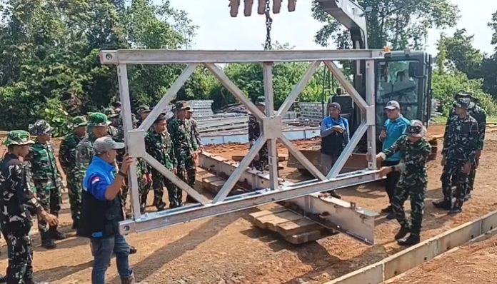 Batalyon Infanteri TP 840_Golok Sakti Latihan Rakit Jembatan Modular