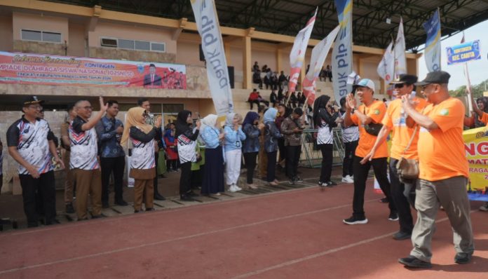 Bupati Pandeglang Raden Dewi Setiani, saat membuka acara O2SN di Stadion Badak Kuranten