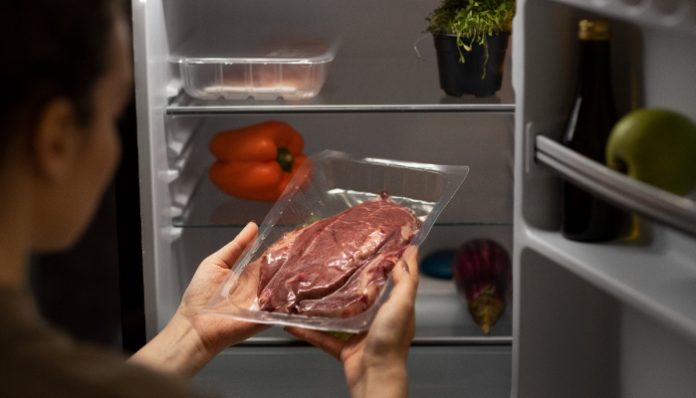 Cara Simpan Daging Kurban di Kulkas agar tetap segar dan tidak bau