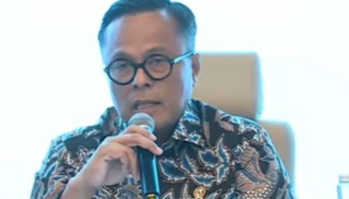 Dony Oskaria saat menanggapi keputusan pemerintah terkait kebijakan satu pintu tiga komoditas strategis, di Jakarta, Minggu 31 Mei 2026