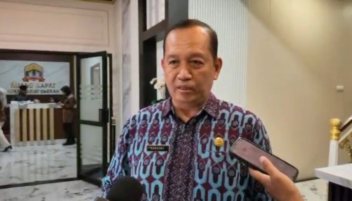 Kepala Disdukcapil Kota Serang Karsono (Foto: Bantentv.com/ Jaya)