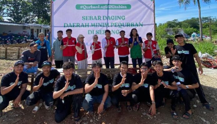 Wakil Wali Kota Serang, Nur Agis Aulia, melakukan monitoring kegiatan tebar Kurban Kita Bisa 2026