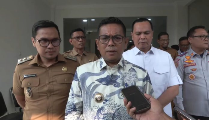 Gubernur Banten, Andra Soni